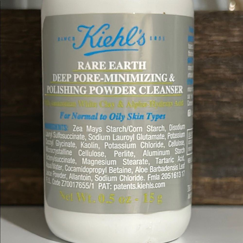 Bundle of 4 Kiel’s Travel Size Deep Pore Minimizing & Polishing Powder Cleansers - Picture 3 of 4